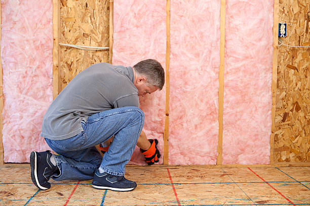 Best Garage Insulation Installation  in Warwick, RI